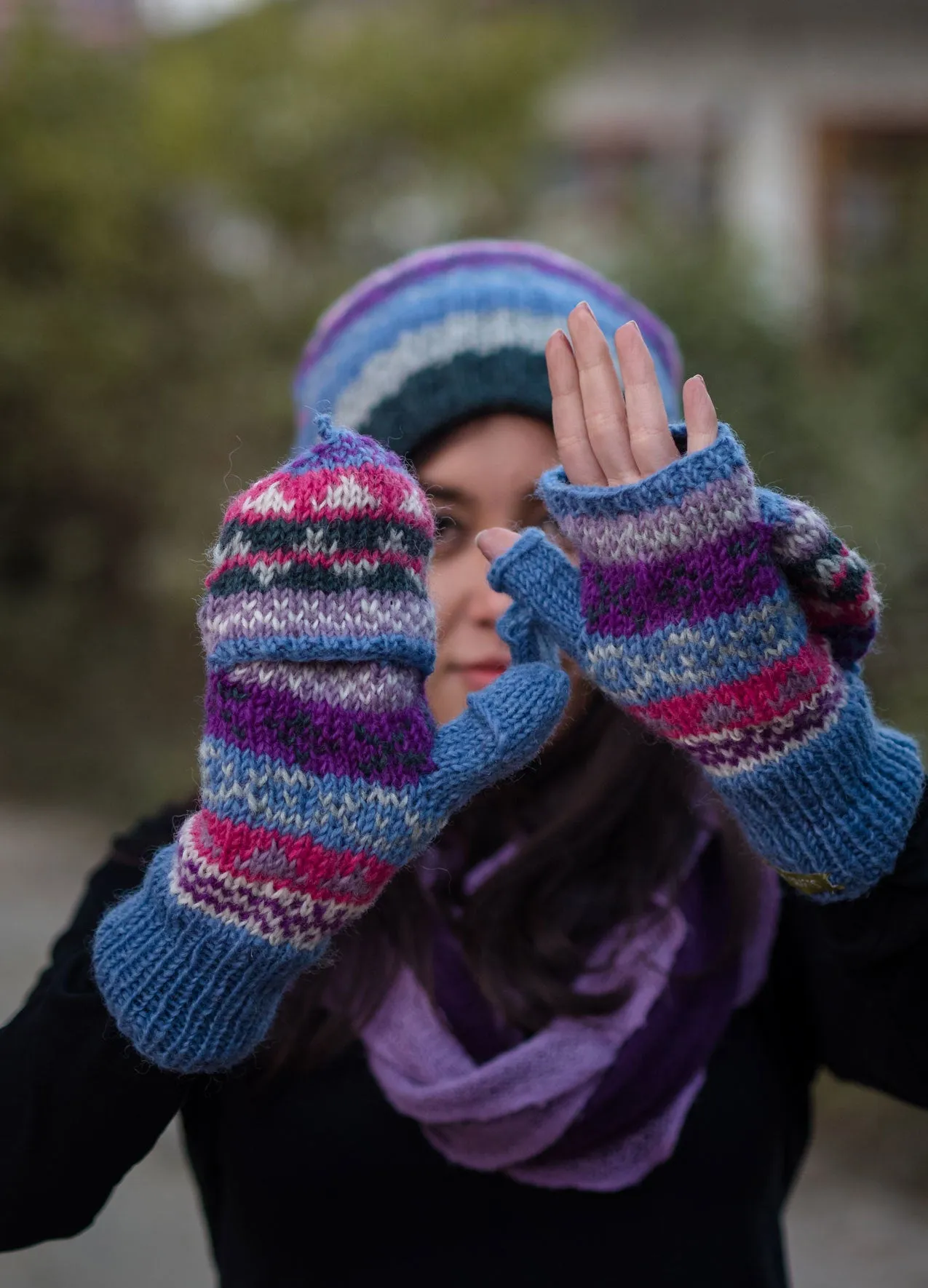 Light Blue Multicolor Pure Woolen Sherpa Mittens