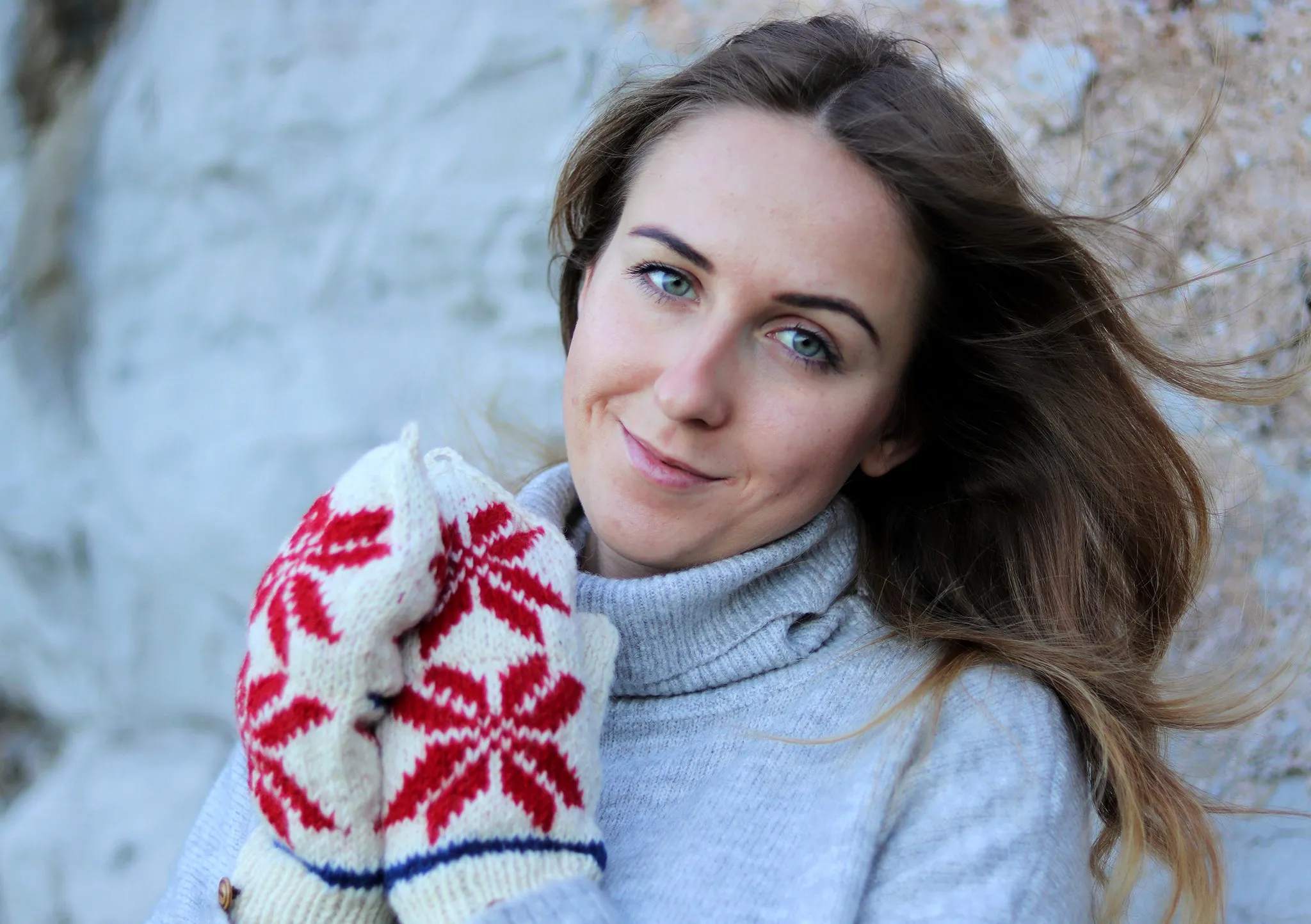 Pure Wool Snow Flake Pattern Convertible Mittens